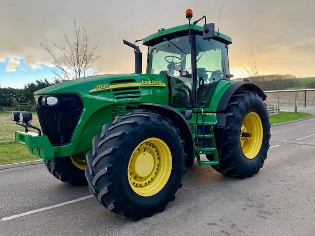 2006-JOHN-DEERE-7920-1