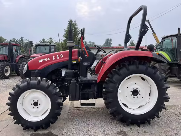 agricultural tractor YTO MF704 used mini tractor